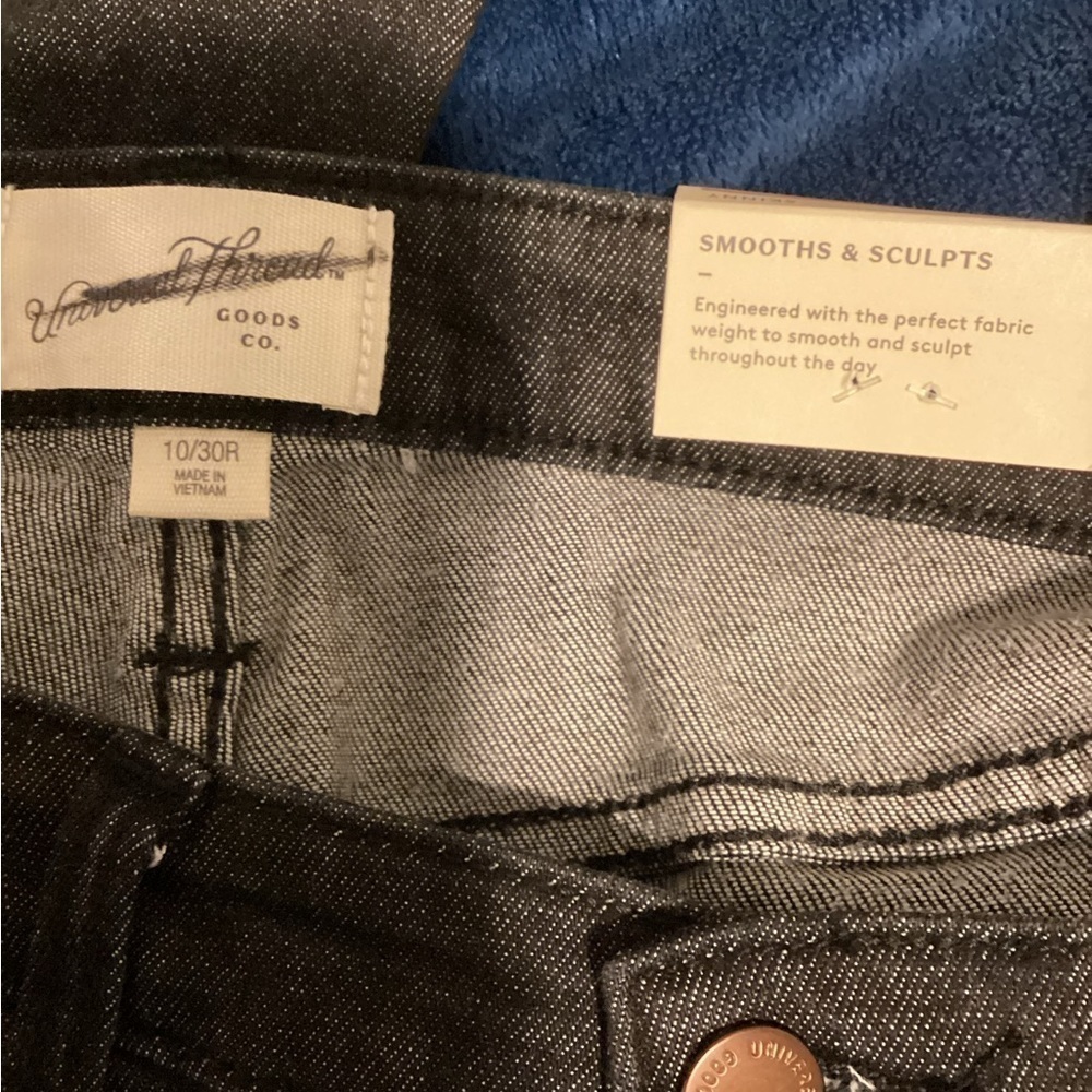 NWT Universal Thread‎ High Rise Size 10/30R Jeans - Picture 5 of 5